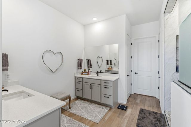 12866 E Tortoise Pointe Drive, Vail, AZ 85641