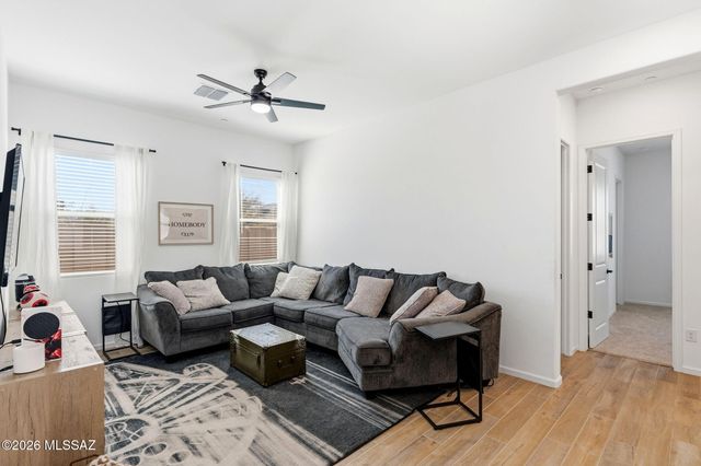 12866 E Tortoise Pointe Drive, Vail, AZ 85641