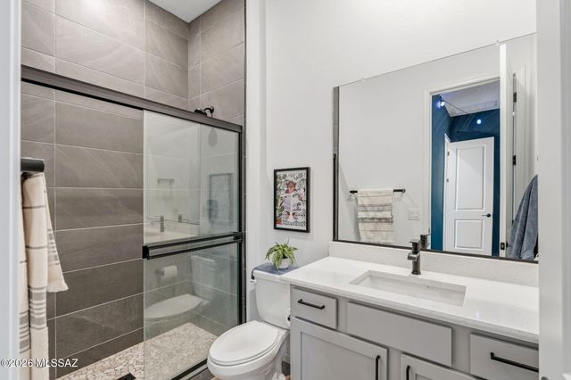 12866 E Tortoise Pointe Drive, Vail, AZ 85641