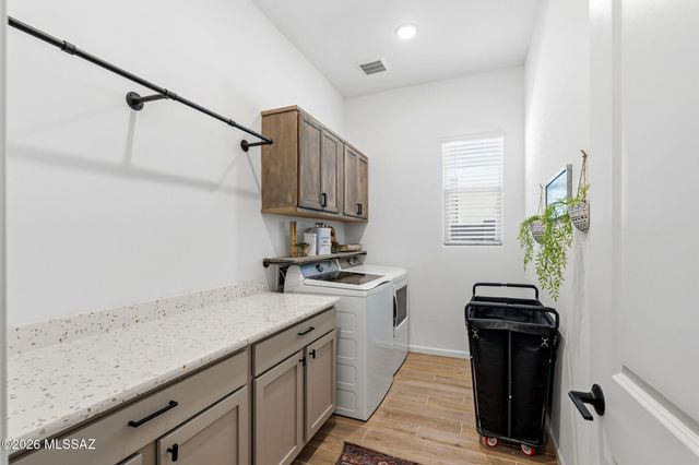 12866 E Tortoise Pointe Drive, Vail, AZ 85641