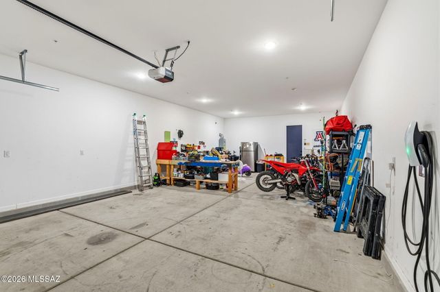 12866 E Tortoise Pointe Drive, Vail, AZ 85641