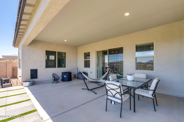 12866 E Tortoise Pointe Drive, Vail, AZ 85641