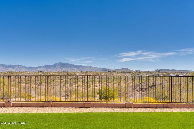 12866 E Tortoise Pointe Drive, Vail, AZ 85641