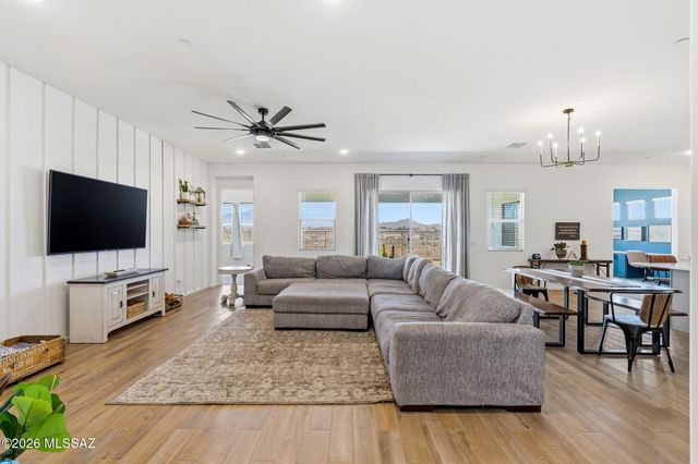 12866 E Tortoise Pointe Drive, Vail, AZ 85641