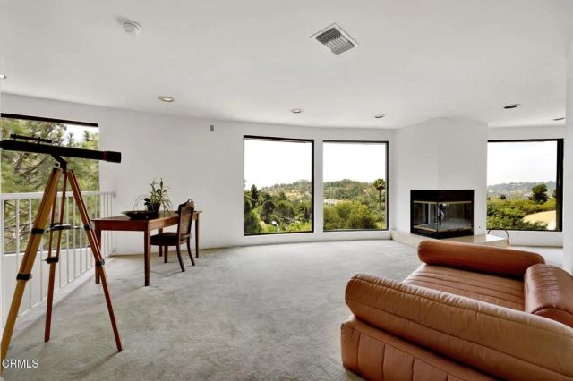 1742 Hill Drive, South Pasadena, CA 91030