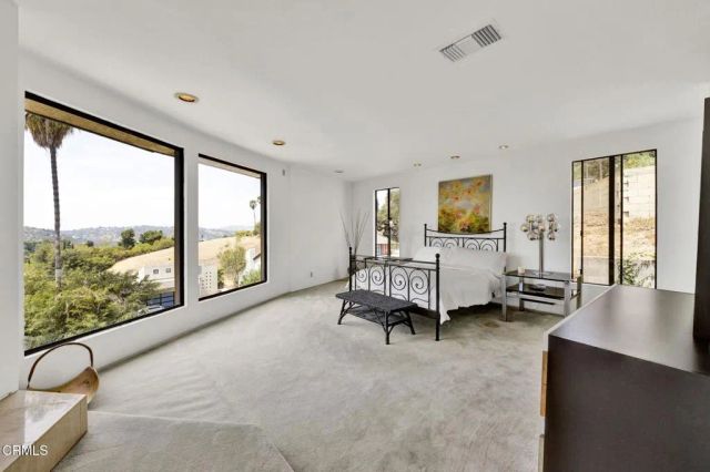1742 Hill Drive, South Pasadena, CA 91030