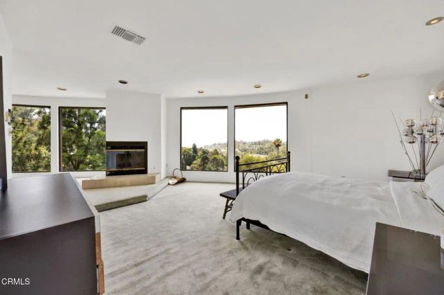 1742 Hill Drive, South Pasadena, CA 91030