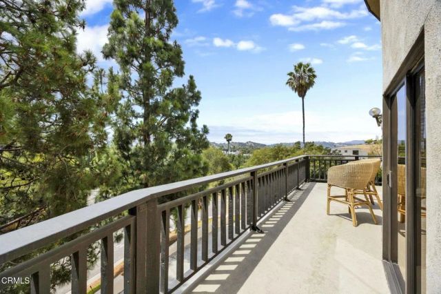 1742 Hill Drive, South Pasadena, CA 91030