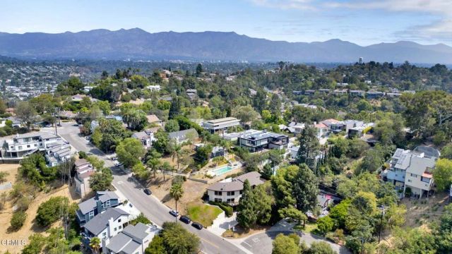 1742 Hill Drive, South Pasadena, CA 91030