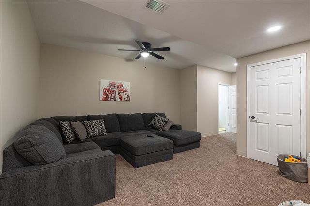 27407 E Sycamore Street, Lee's Summit, MO 64086