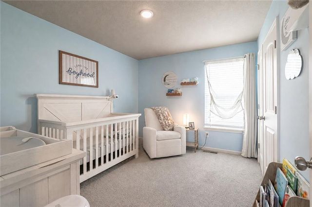 27407 E Sycamore Street, Lee's Summit, MO 64086