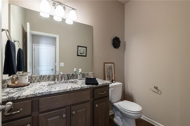 27407 E Sycamore Street, Lee's Summit, MO 64086