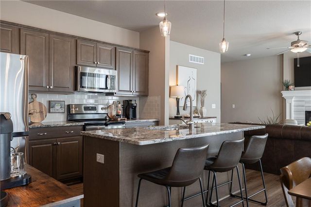 27407 E Sycamore Street, Lee's Summit, MO 64086