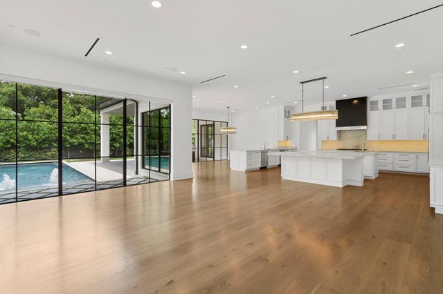 337 Folwell Lane, Houston, TX 77024