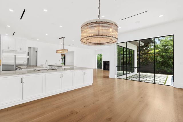 337 Folwell Lane, Houston, TX 77024