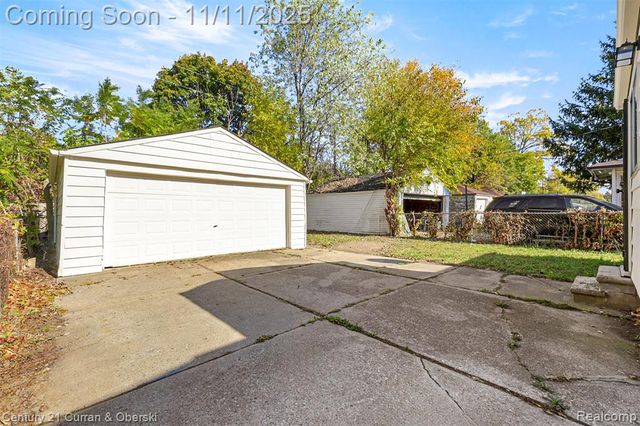 15011 Bringard Drive, Detroit, MI 48205