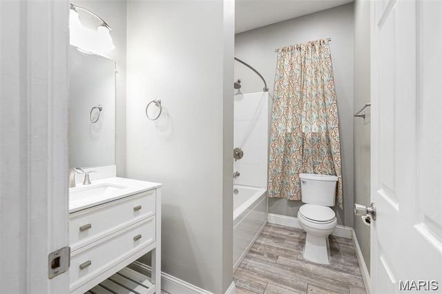 7915 S Broadway, St Louis, MO 63111