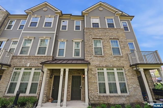 3 Arnold Drive, Wood Ridge, NJ 07075