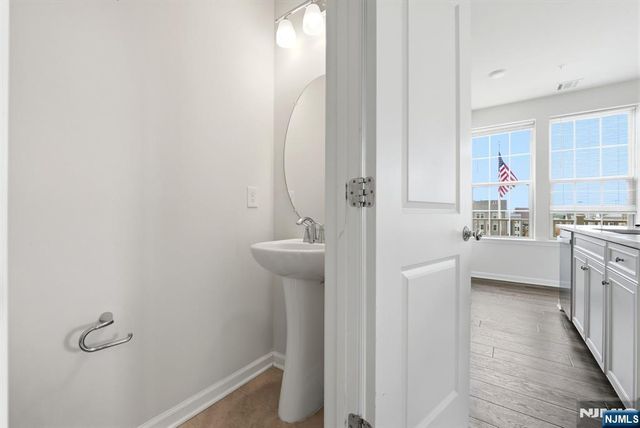 3 Arnold Drive, Wood Ridge, NJ 07075