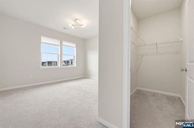 3 Arnold Drive, Wood Ridge, NJ 07075