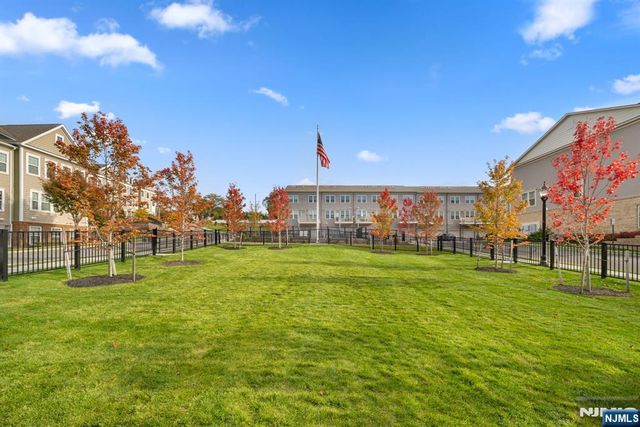 3 Arnold Drive, Wood Ridge, NJ 07075