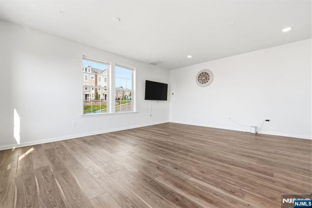 3 Arnold Drive, Wood Ridge, NJ 07075