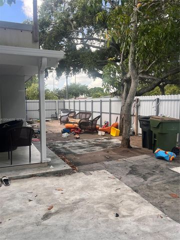 1195 NW 130th St, North Miami, FL 33168