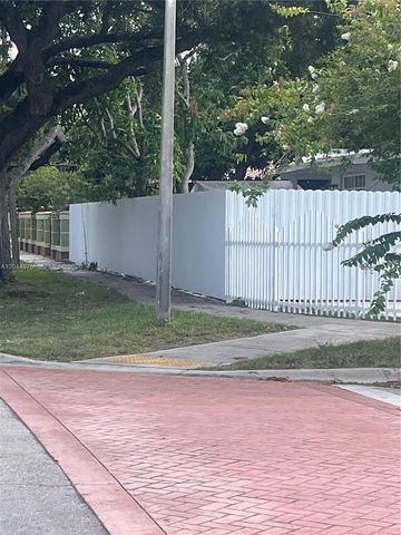 1195 NW 130th St, North Miami, FL 33168