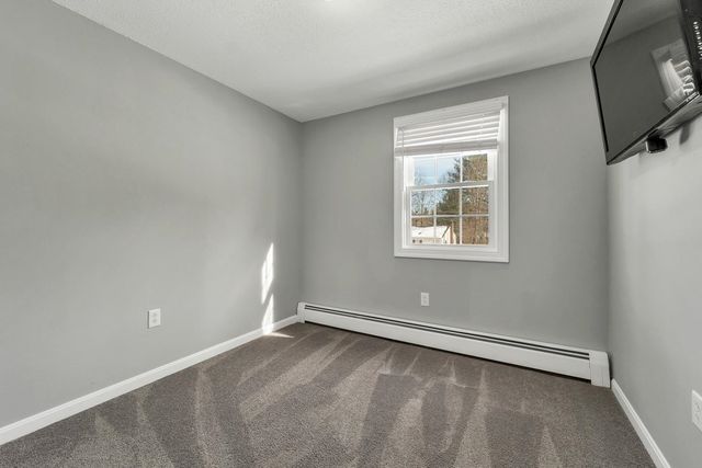 17 Twilight Drive, Nashua, NH 03062