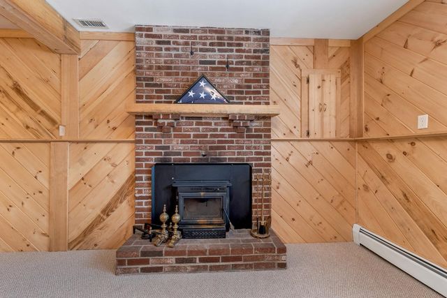 17 Twilight Drive, Nashua, NH 03062