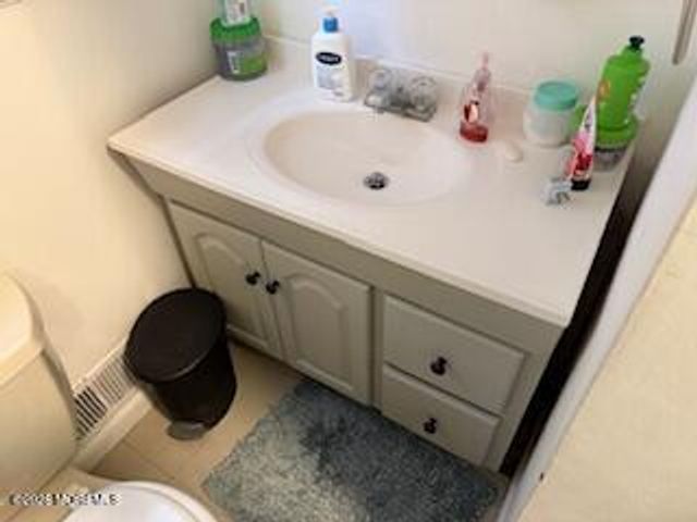 18 Station Street, Manalapan, NJ 07726