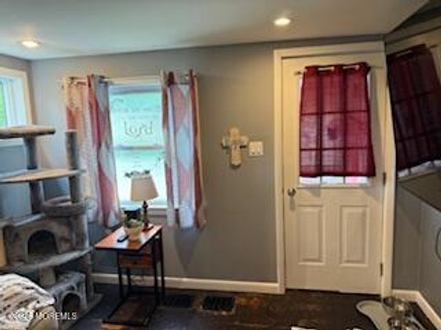 18 Station Street, Manalapan, NJ 07726
