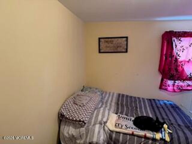 18 Station Street, Manalapan, NJ 07726