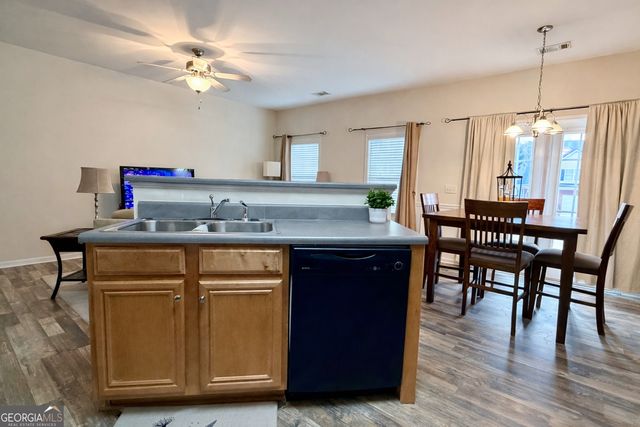 141 C3 Mill Pond Crossing, Carrollton, GA 30116