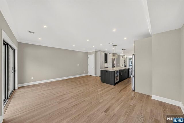 156 Morningside Lane A, Palisades Park, NJ 07650