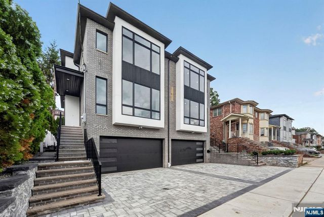 156 Morningside Lane A, Palisades Park, NJ 07650