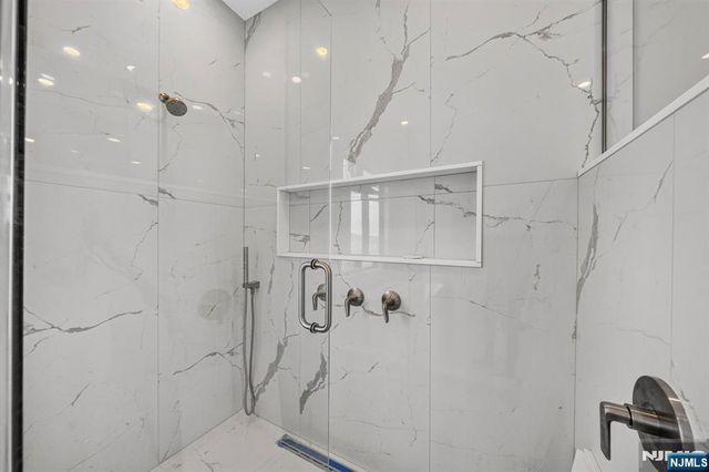 156 Morningside Lane A, Palisades Park, NJ 07650