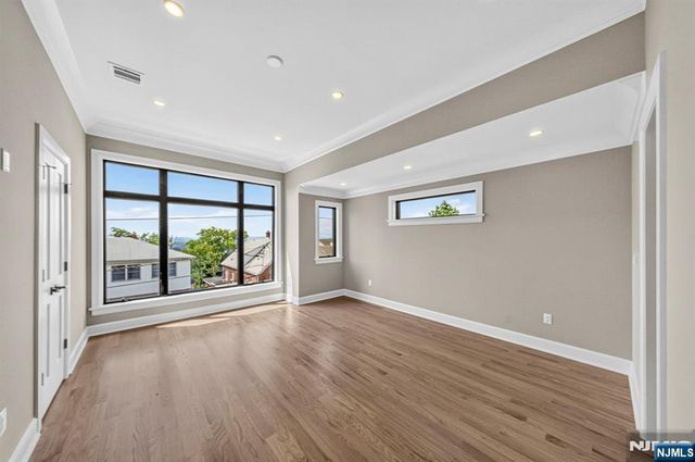 156 Morningside Lane A, Palisades Park, NJ 07650