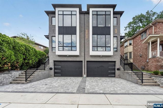 156 Morningside Lane A, Palisades Park, NJ 07650