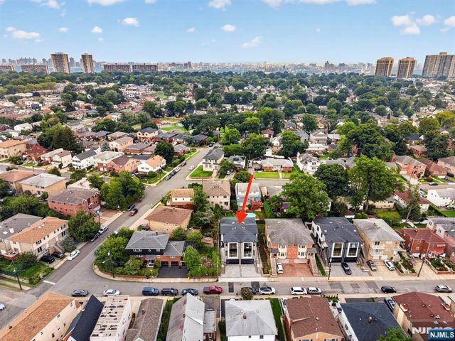 156 Morningside Lane A, Palisades Park, NJ 07650