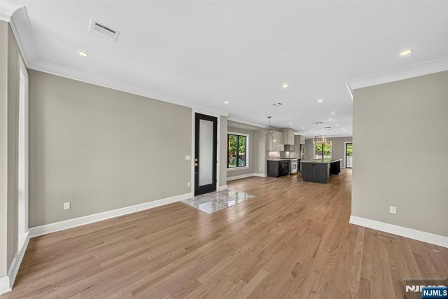 156 Morningside Lane A, Palisades Park, NJ 07650