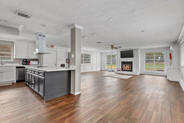 3006 Spring Creek Drive, Spring, TX 77373