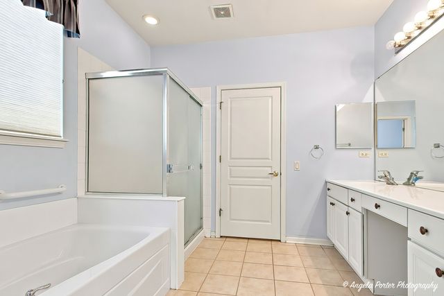 11796 Borhart Drive, Huntley, IL 60142