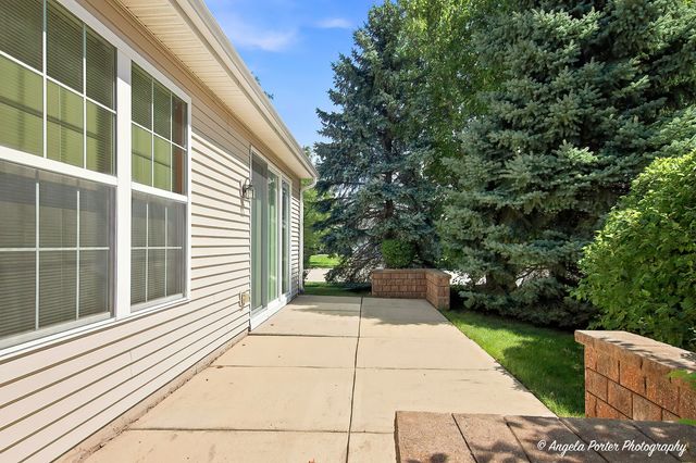 11796 Borhart Drive, Huntley, IL 60142