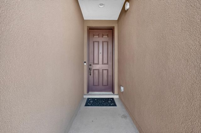 1136 Vallecito Loop NW, Los Lunas, NM 87031