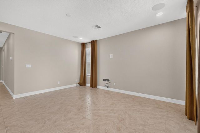 1136 Vallecito Loop NW, Los Lunas, NM 87031