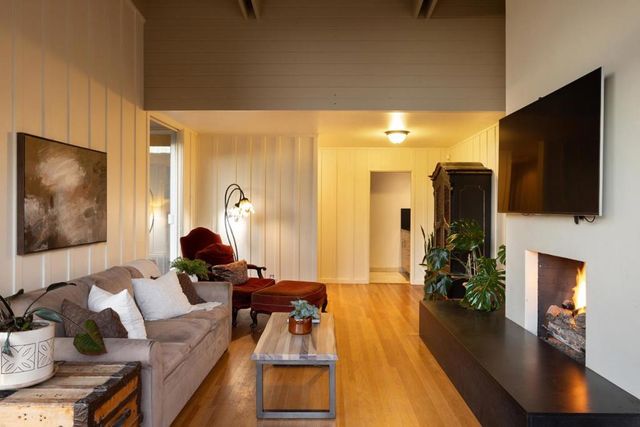 20 Marquard Road, Carmel Valley, CA 93924