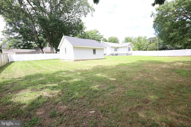 1365 ROOSEVELT BLVD, Vineland, NJ 08361