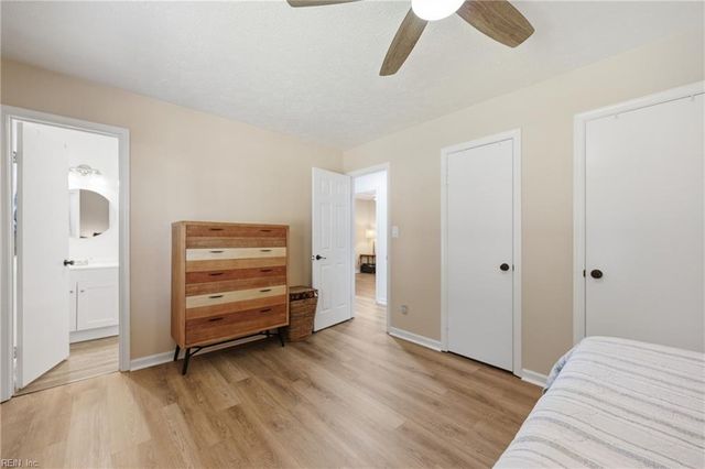 8 Riverview DR, Hampton, VA 23669