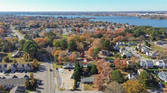 8 Riverview DR, Hampton, VA 23669